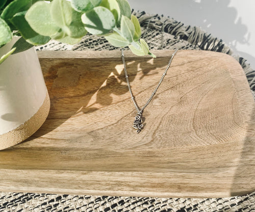 Rose Pendant Necklace